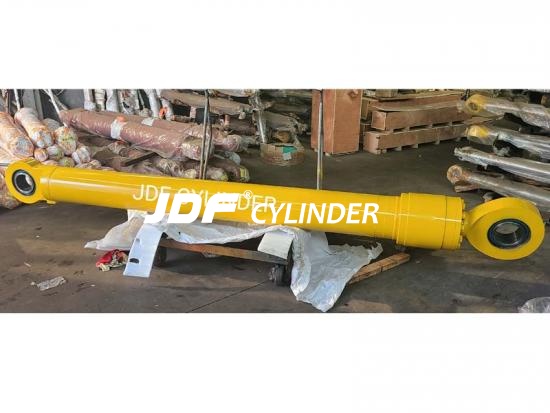 707-01-0Е570 NUMBER Cylinder hydrauliczny do koparki Cylinder czerpakowy
